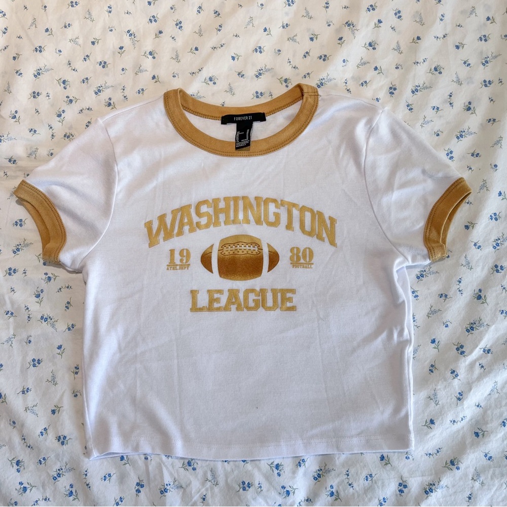 WOMEN FOREVER21 cropped baby tee